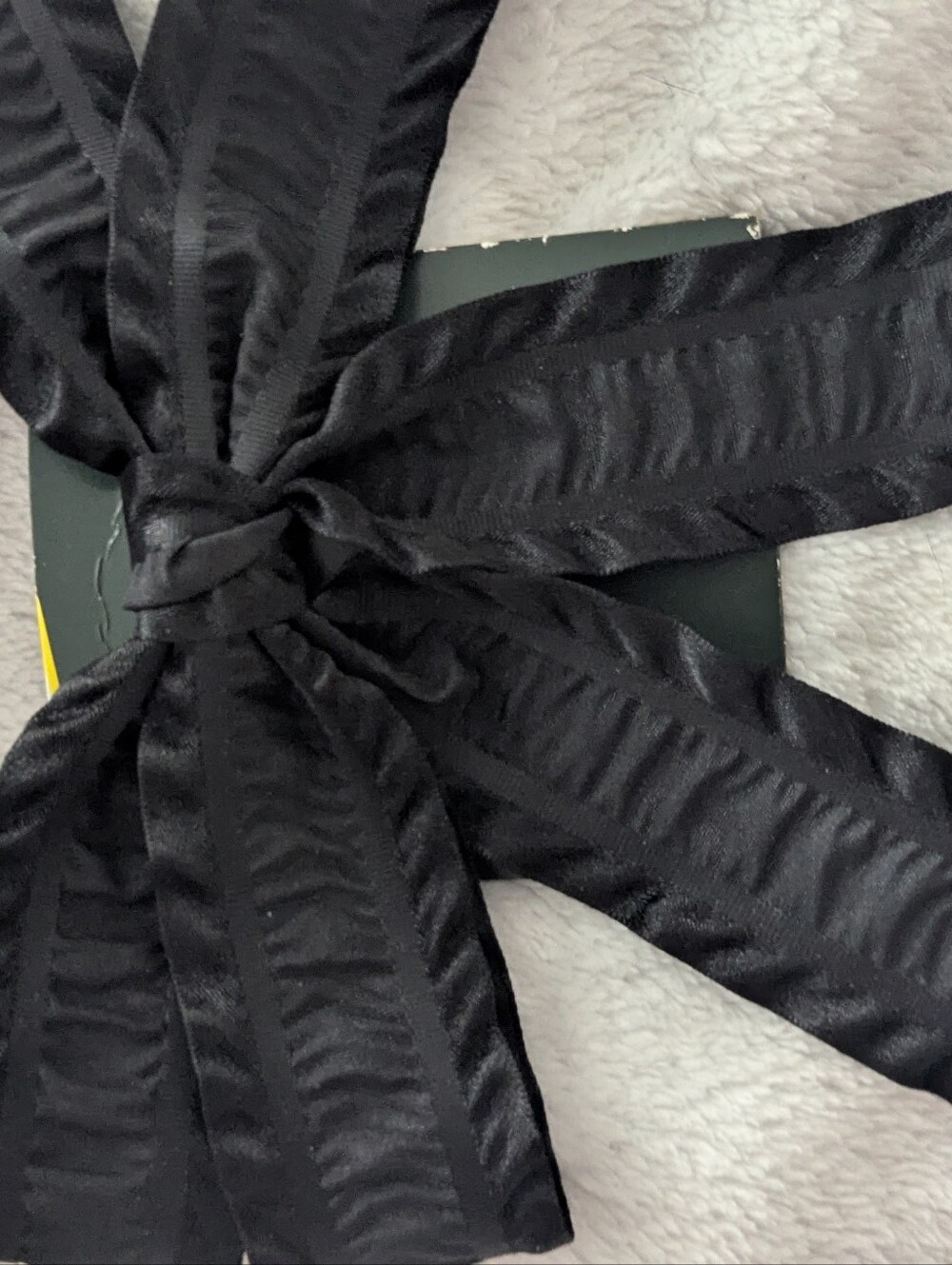 Wild Fable Hair Bow Clip Black Grosgrain Ribbon with Pleated Borders Size - Picture 3 of 5
